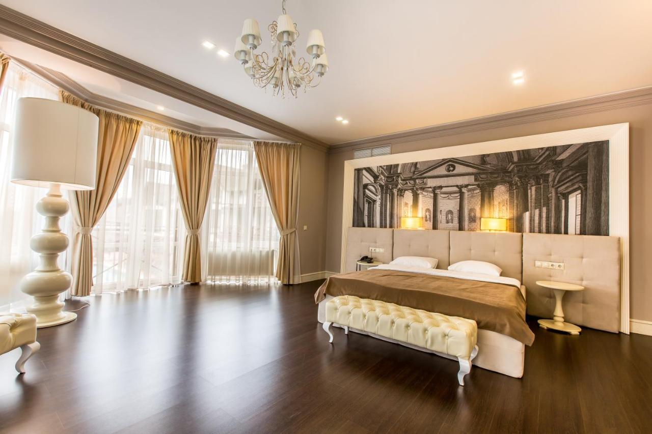 Georg Park Hotel Tarashany 外观 照片