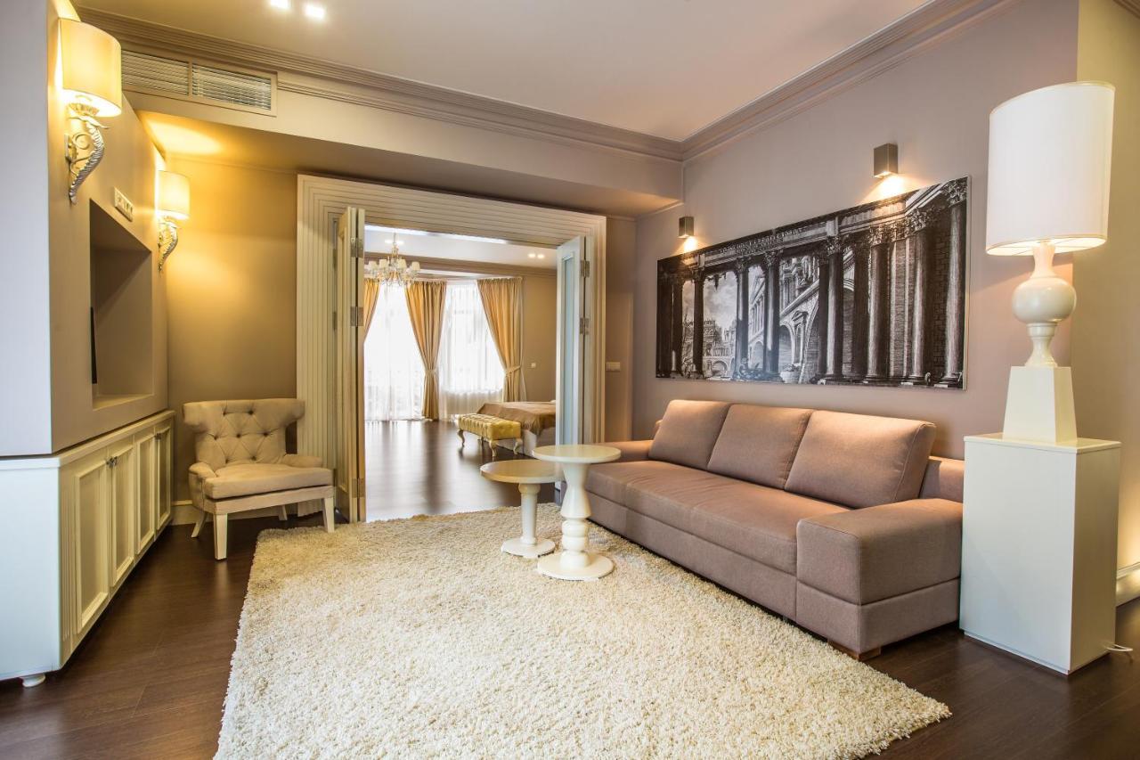 Georg Park Hotel Tarashany 外观 照片