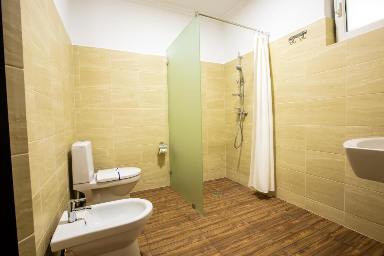 Georg Park Hotel Tarashany 外观 照片