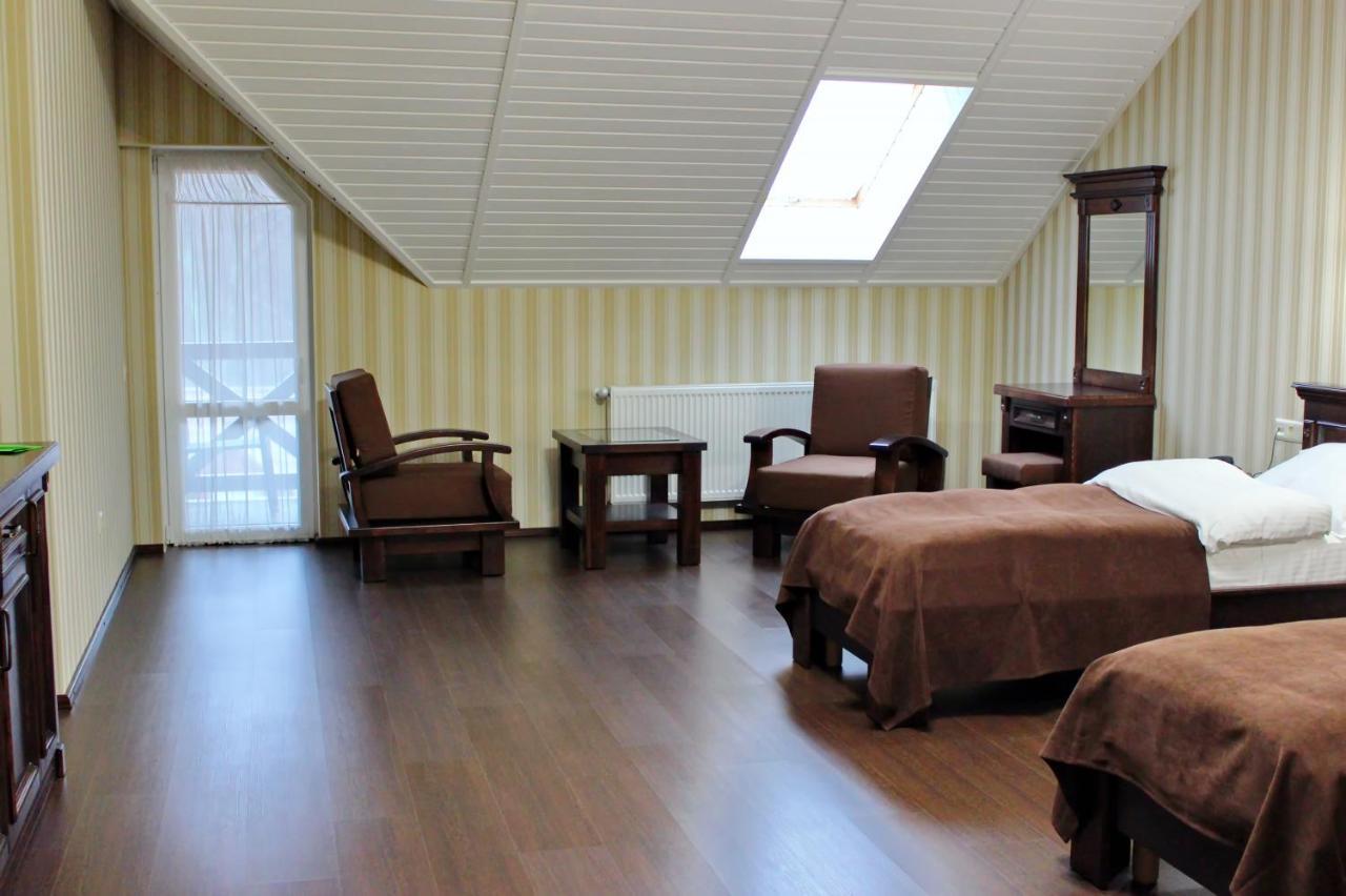 Georg Park Hotel Tarashany 外观 照片